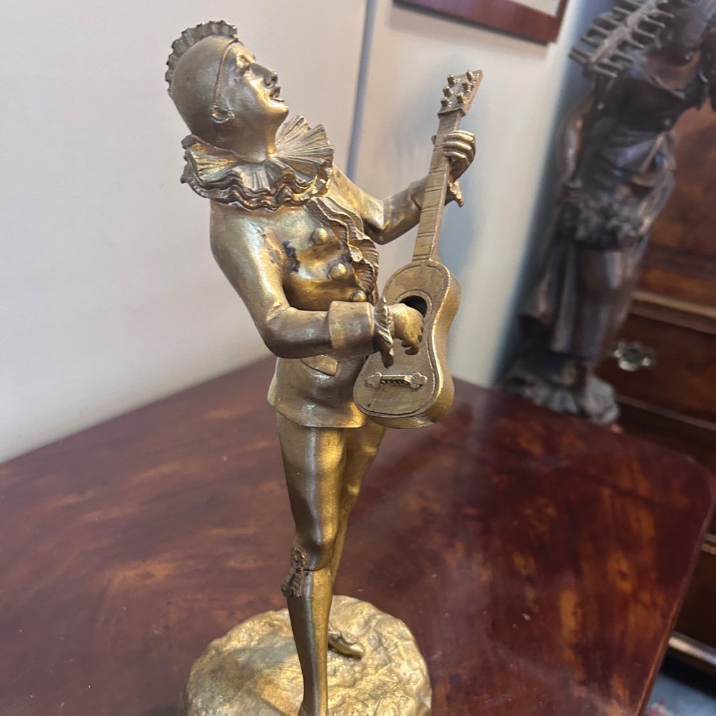 Gilded Bronze Sculpture, "pierrot The Musician," Signed By E. Favart-photo-3