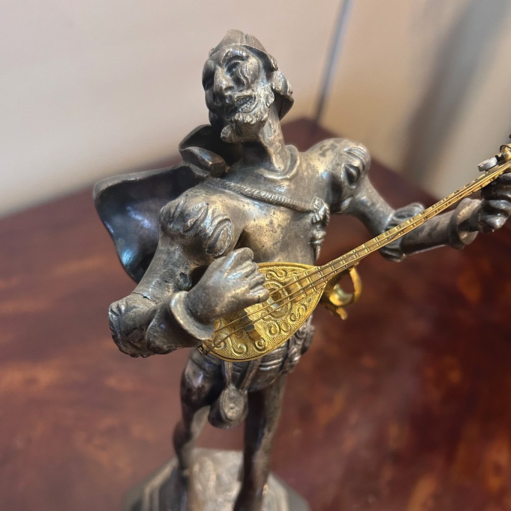 Sculpture De Troubadour Musicien En Bronze Argenté Patiné-photo-2