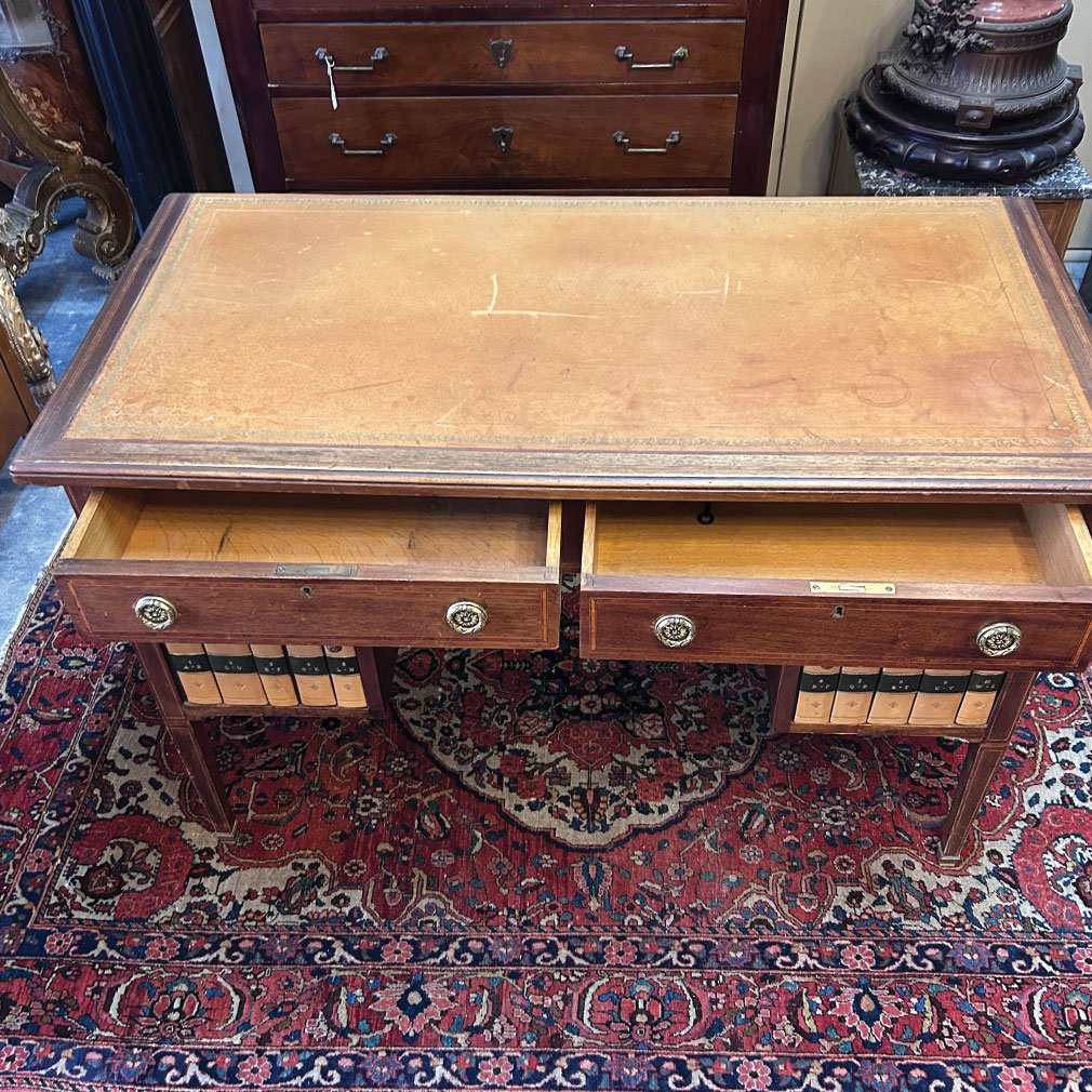 English-style Mahogany Desk With A Leather Top And Trompe-l’œil Doors Featuring Books-photo-2
