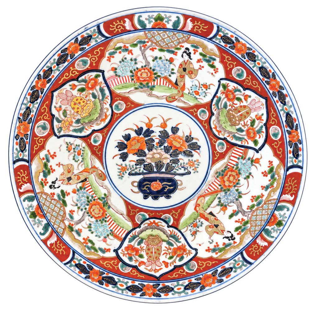 Grand Plat Imari Japonais En Porcelaine à Décor De Personnages Et Fleurs