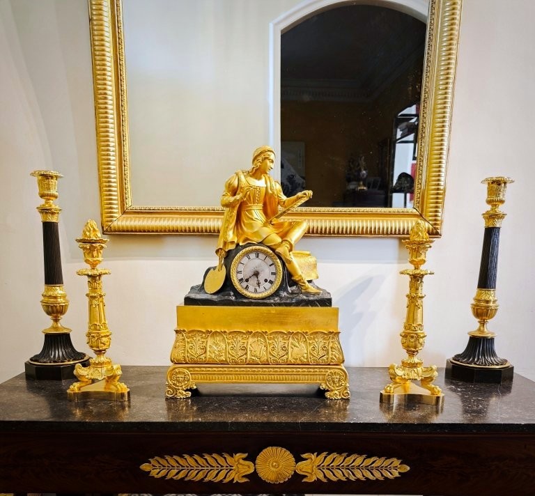 Paire de flambeaux en bronze doré d'époque Restauration, vers 1830.-photo-8