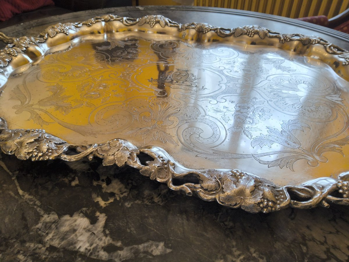 Grand plateau Centre de Table en métal Argenté Armoiries Comtales style Louis XV XIXéme.-photo-4