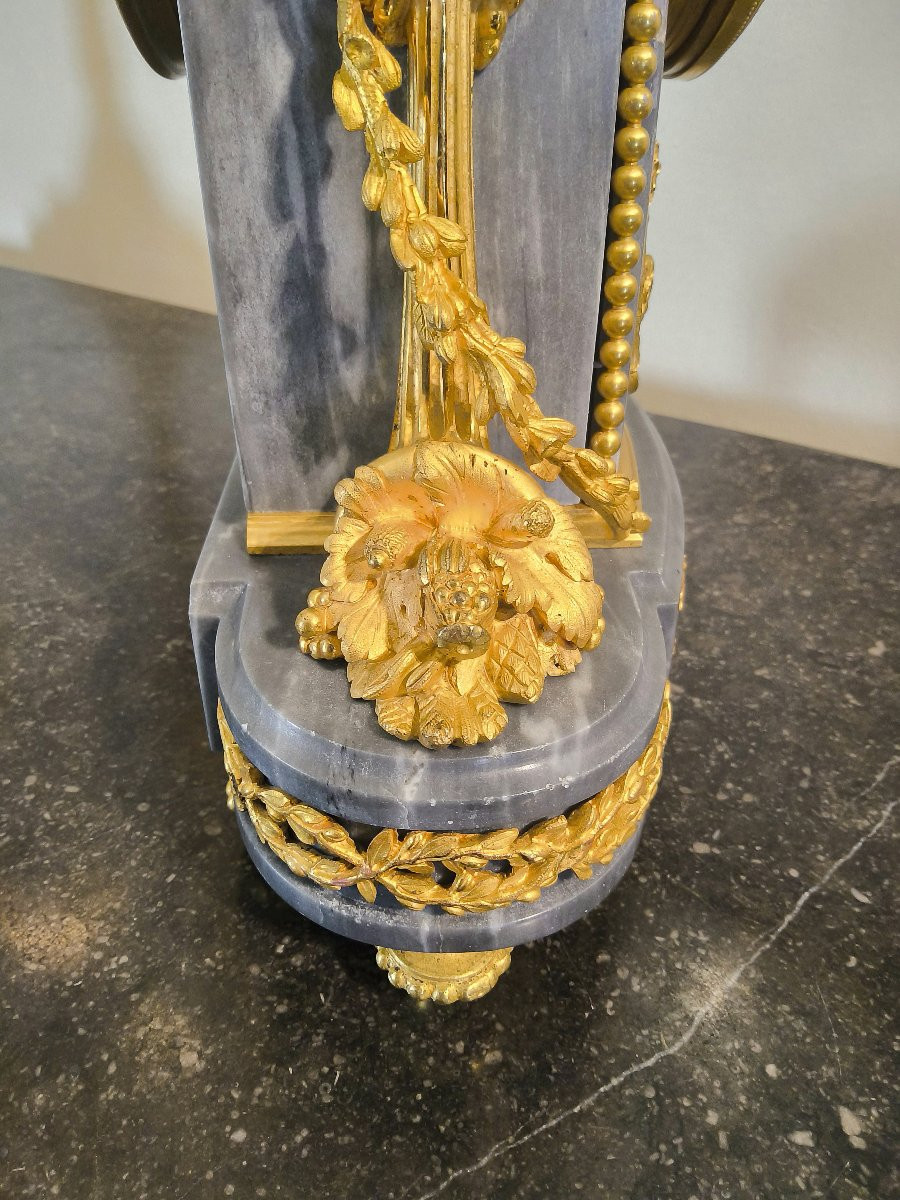 Pendule Borne style Louis XVI "Raingo Fréres" aux cornes d'abondance -Bronze et Marbre XIXéme -photo-6