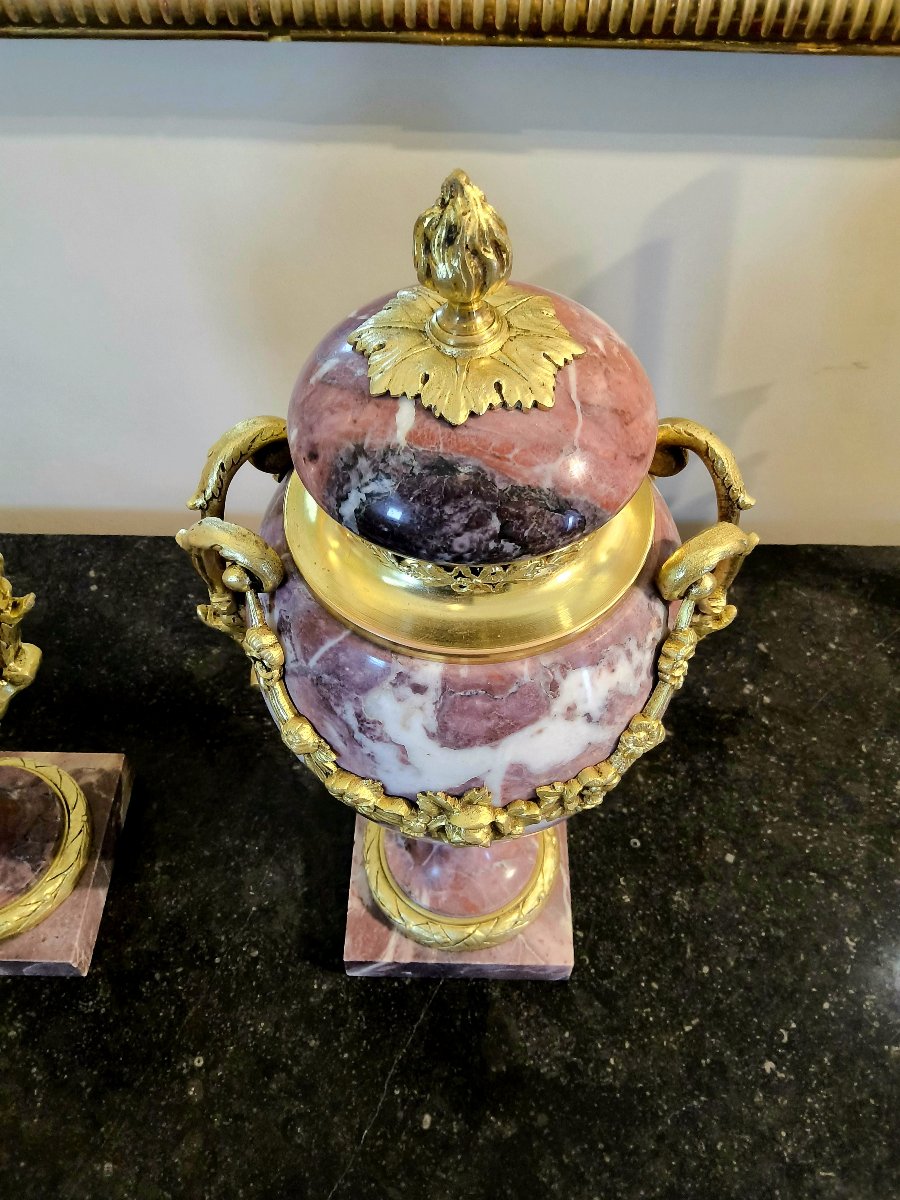 Paire de Vases Cassolettes en Marbre Violet et Bronzes dorés Style Louis XVI Fin XIXéme-photo-7
