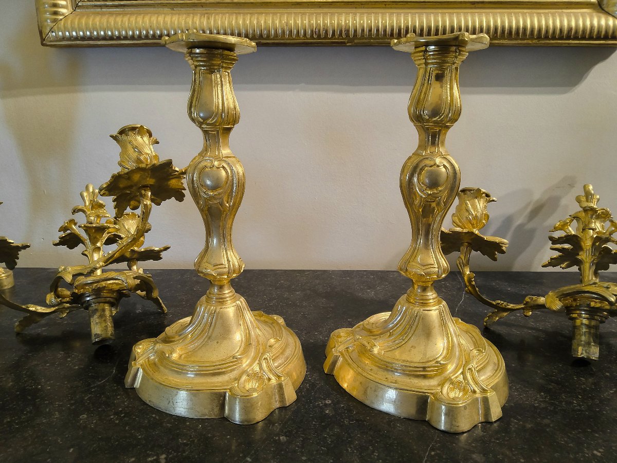 Paire de Candélabres Formant Bougeoirs en Bronze doré ciselé style Rocaille Louis XV XIXéme -photo-1