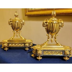Paire De Chenets En Bronzes Dorés Style Louis XVI Aux Pots à Feux Et Béliers XIXéme _Beurdeley 