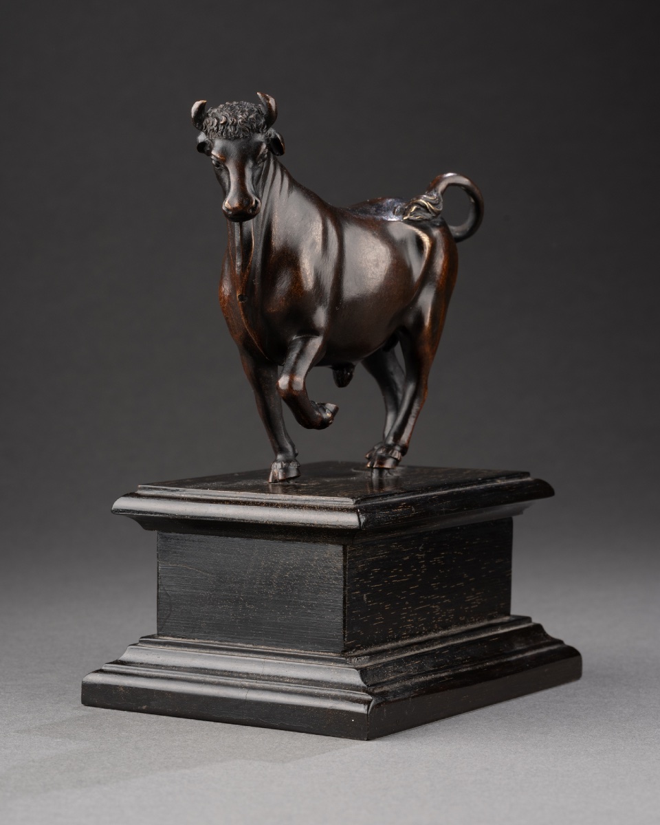 Pacing Bull - 17th Century-photo-4