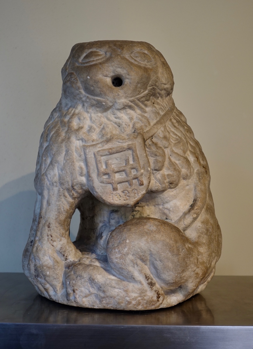 Marble Lion - Périgord 17th Century