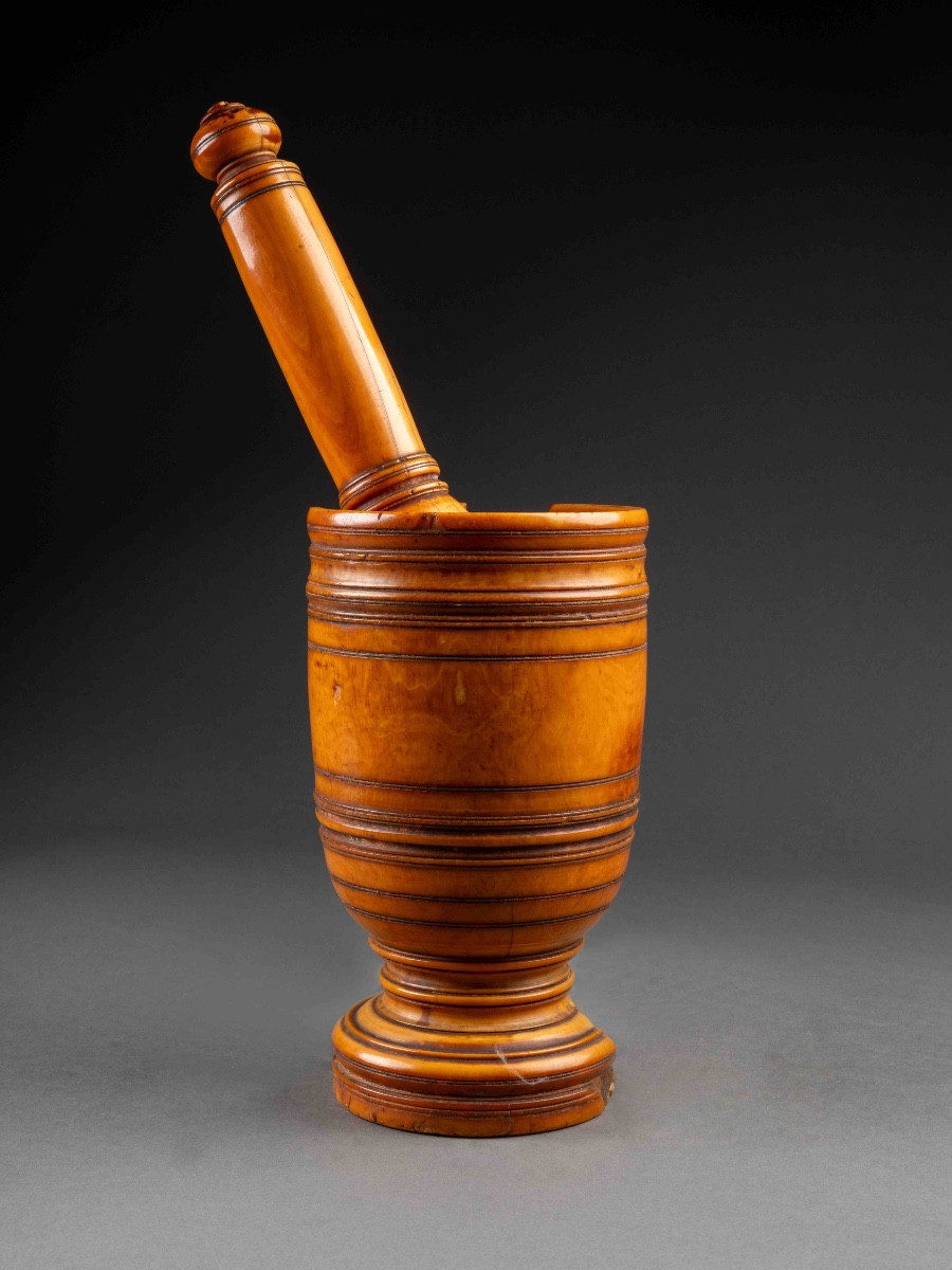 Apothecary's Mortar With Pestle - Indo-portuguese, Probably Goan, 17th Century