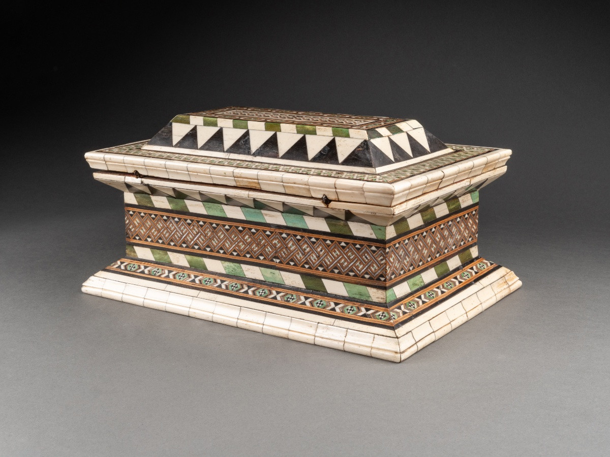 Embriachi Workshop Marquetry Casket - 15th Century-photo-4