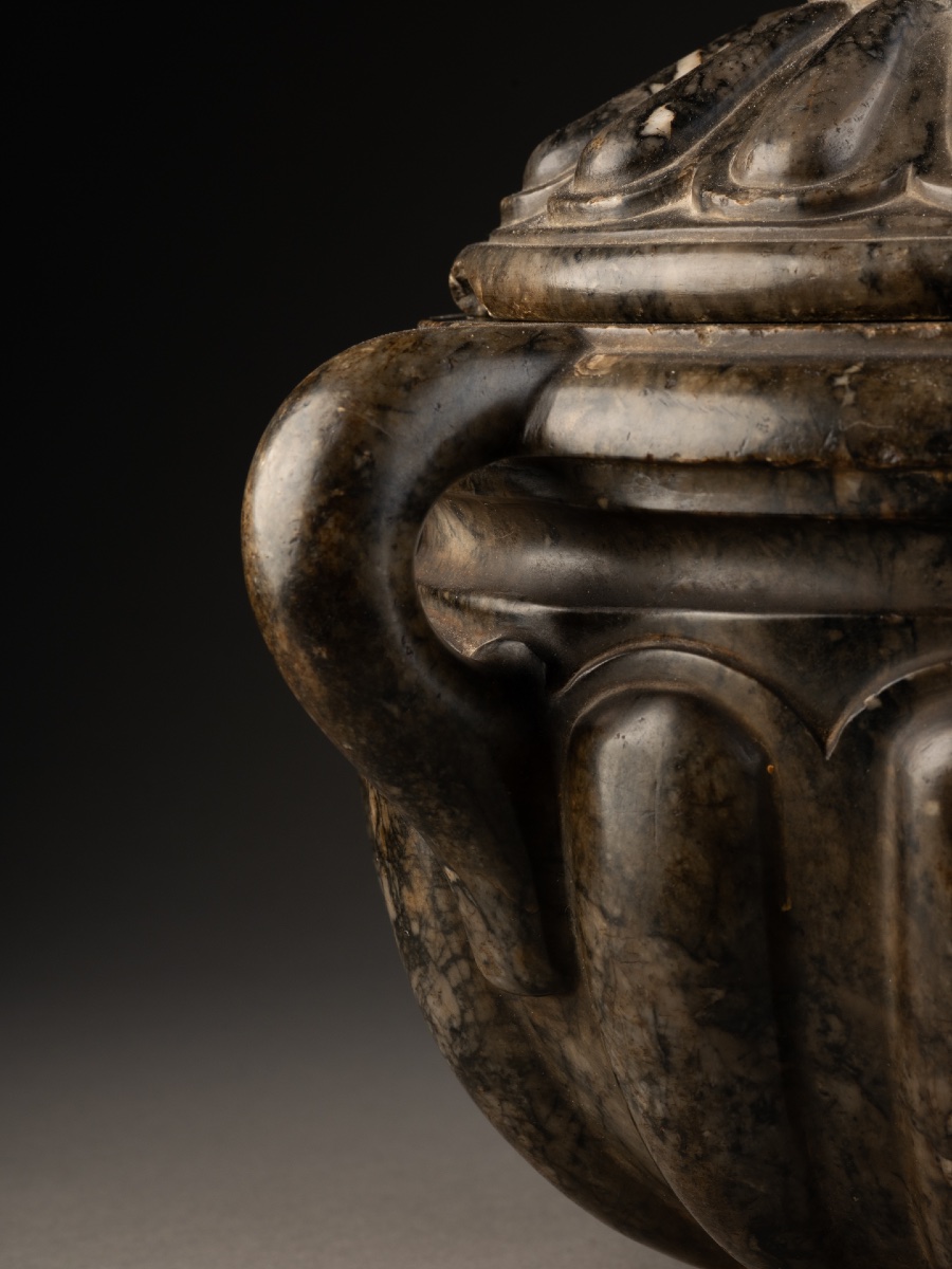 Covered Pot With Gadrooned Decoration - Venice, 16th Century-photo-3