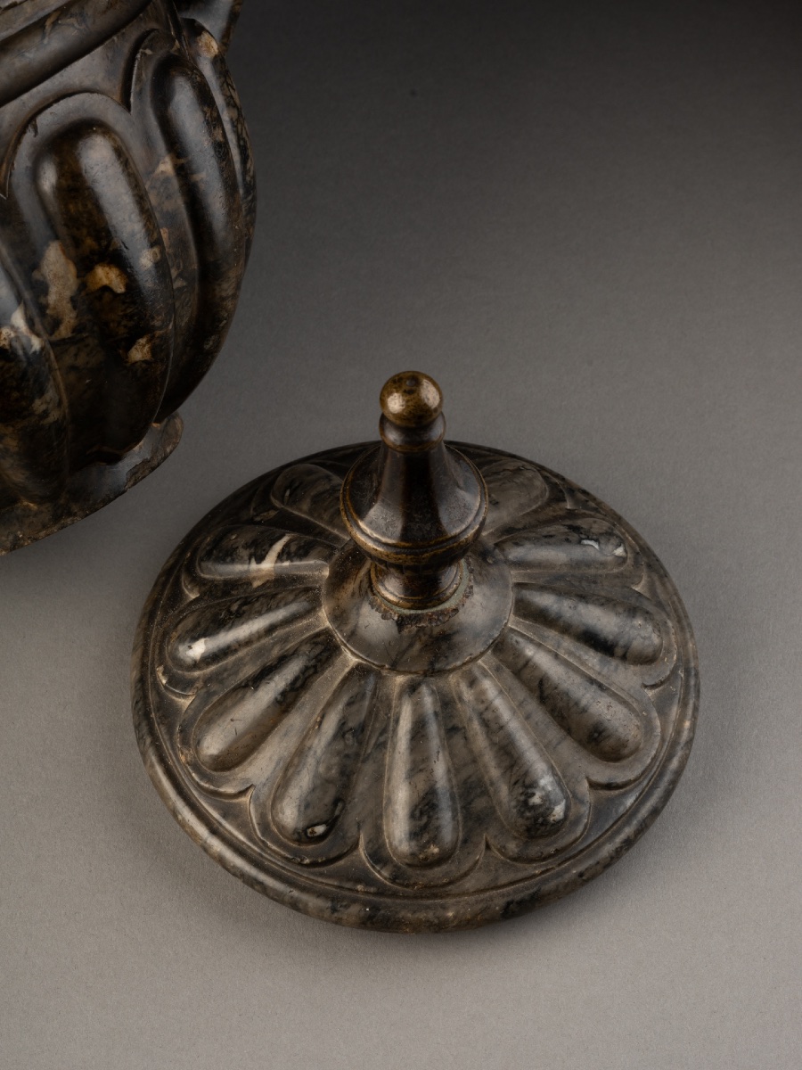 Covered Pot With Gadrooned Decoration - Venice, 16th Century-photo-2