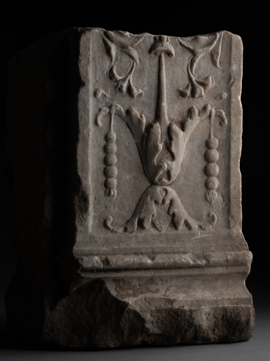 Piece From A Renaissance Pilaster - Italy, 16th Century-photo-3