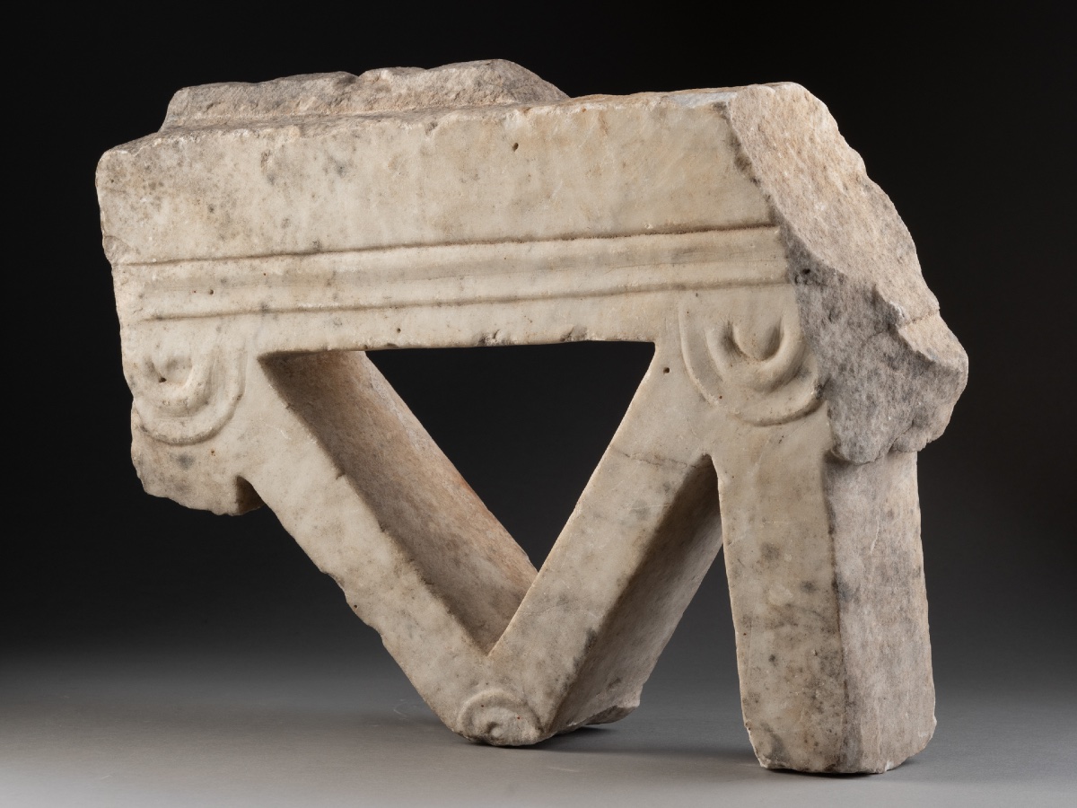 Fragment d’architecture en mabre  - Empire romain, Ier siècle apr. J.-C.-photo-2