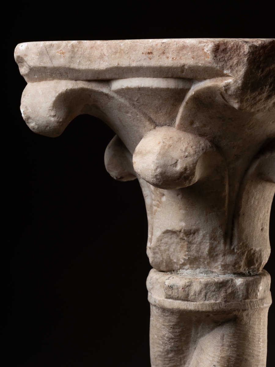 Cloister Torso Column With Hooked Capital - Italy, XIVᵉ Century-photo-3