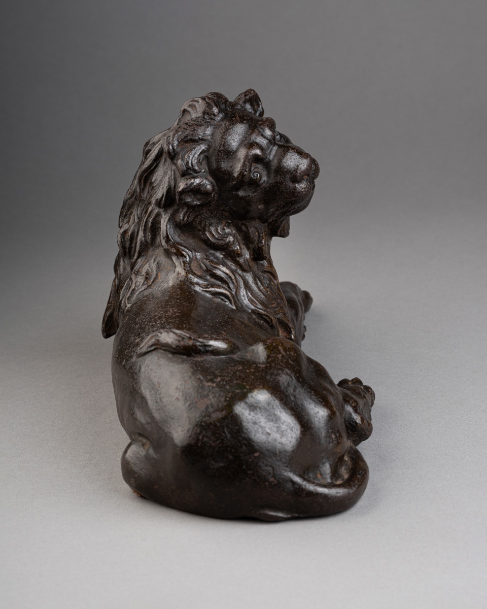 Lion couché - Italie centrale, XVIIe siècle-photo-2
