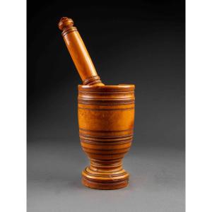 Mortier d’apothicaire avec son pilon - Indo - Portuguese, probablement Goa, 17e siècle