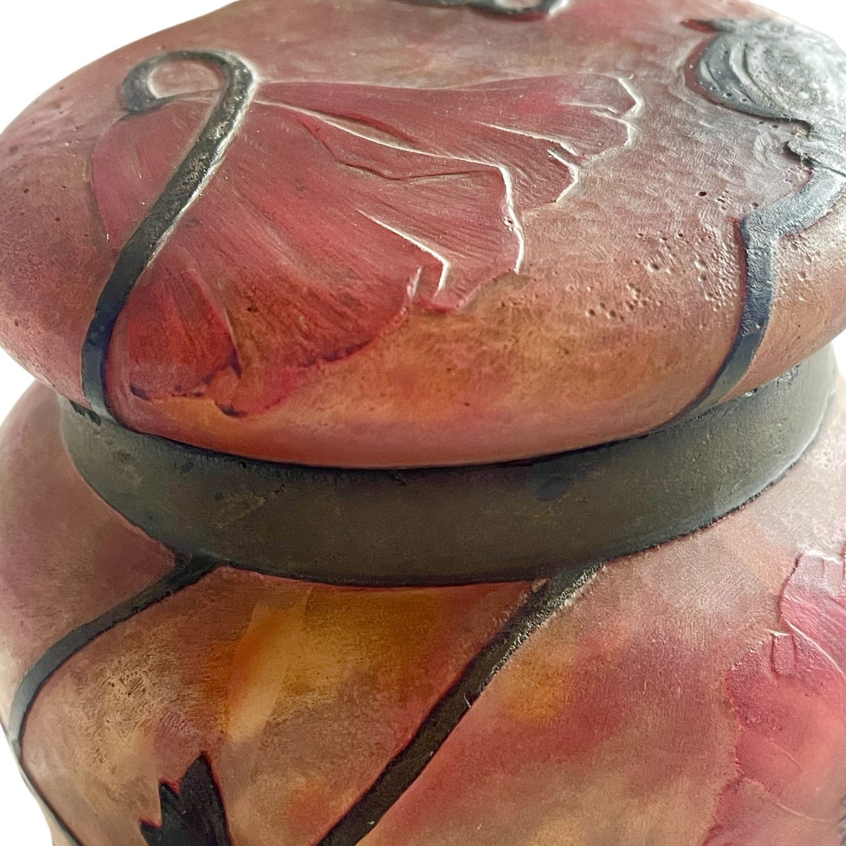 Daum Nancy Covered Pot With Poppy Decoration-photo-4