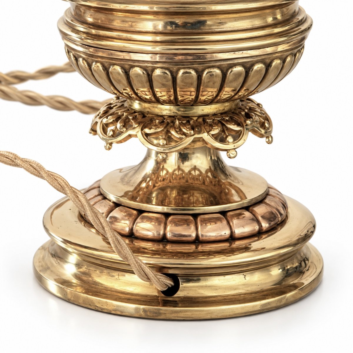 Paire de lampes en bronze ajouré - XIXème siècle - Hauteur du pied : 40 cm-photo-4