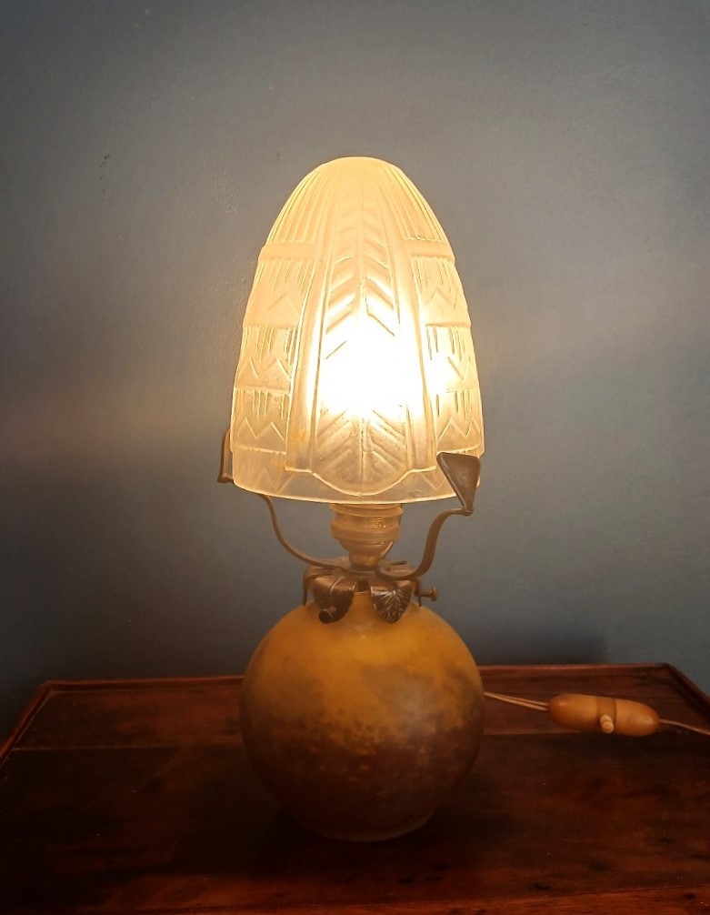 Art Deco Glass Paste Lamp
