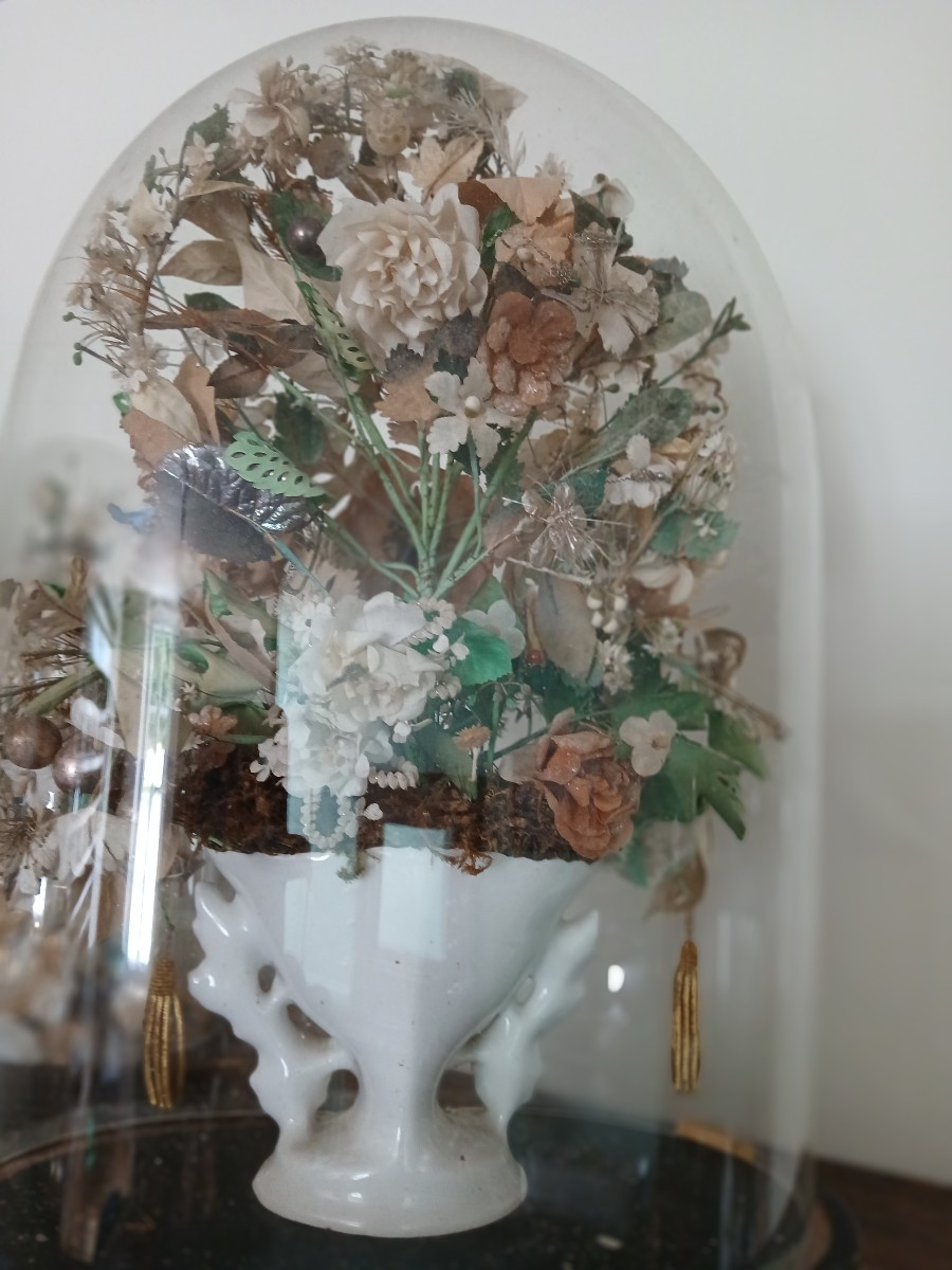 Bridal Bouquet Under A 19th Century Globe-photo-4