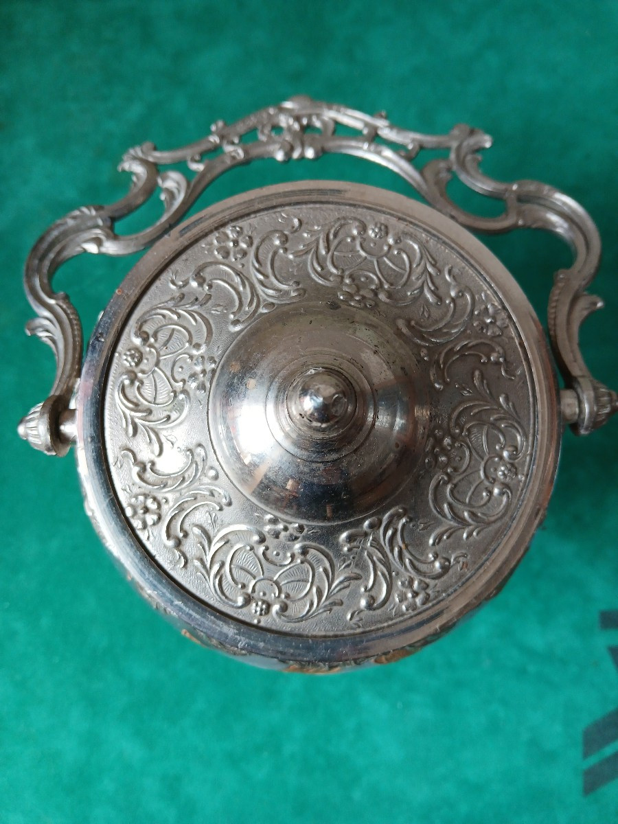 An Enameled Glass Biscuit Bucket-photo-3