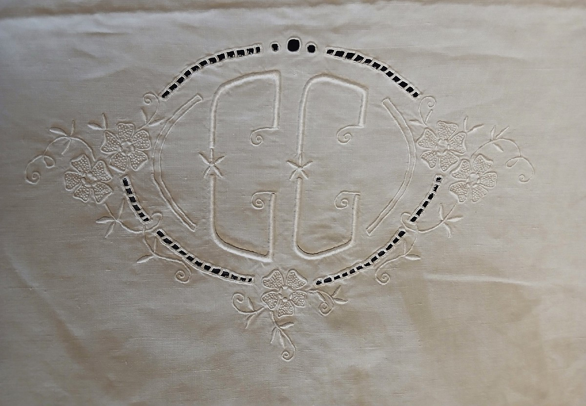 Drap brodé sur fil de lin-photo-2