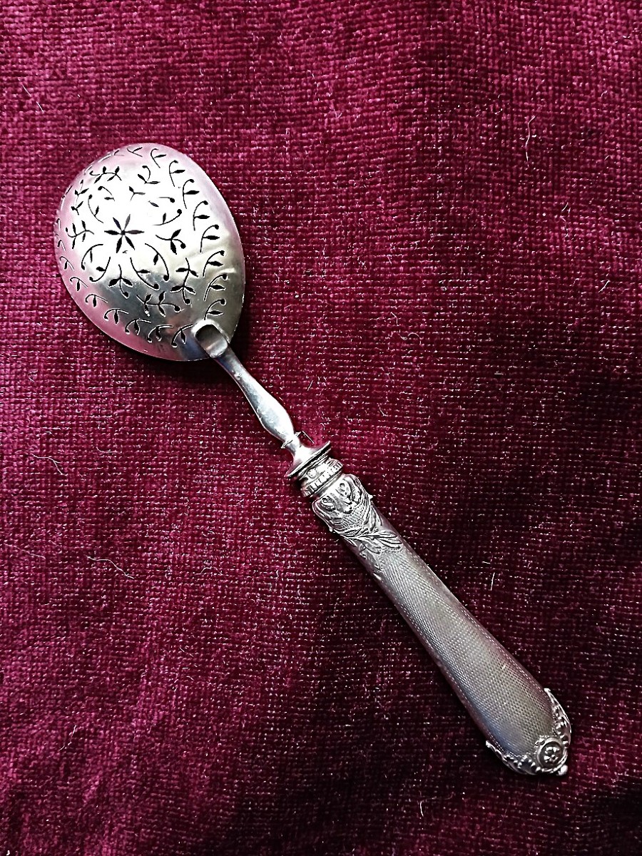 Cuillère à saupoudrer en argent XIX -photo-2