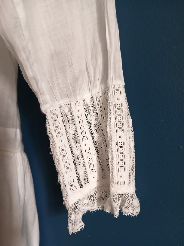 19th-century Child's Dress-photo-1