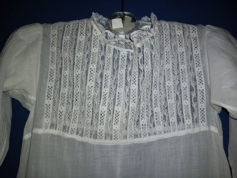 19th-century Child's Dress-photo-2