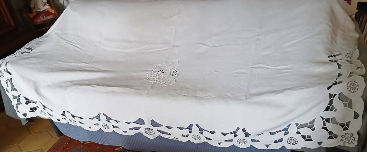 Drap Brodé "Richelieu"