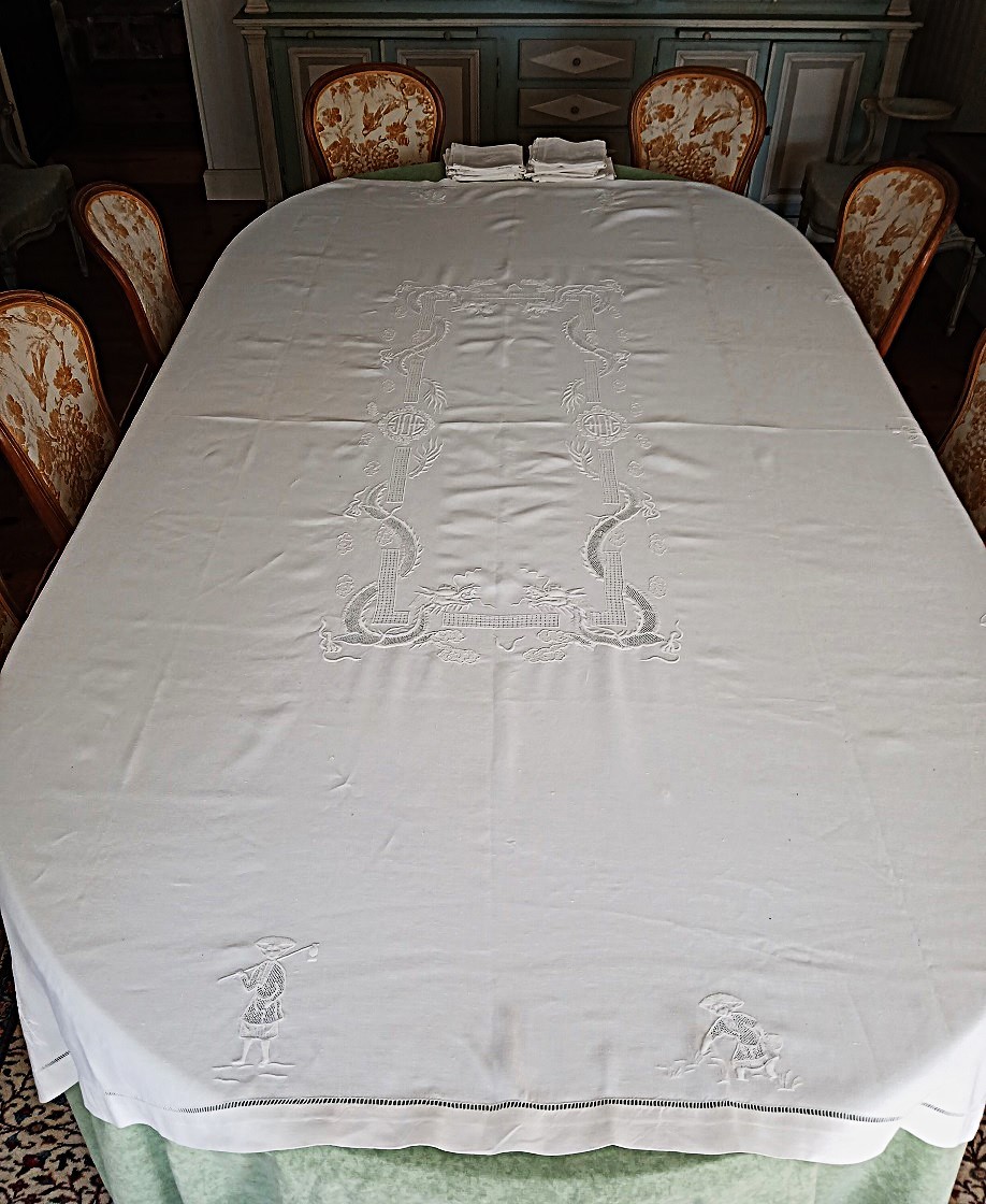 Nappe brodée à la main-photo-3