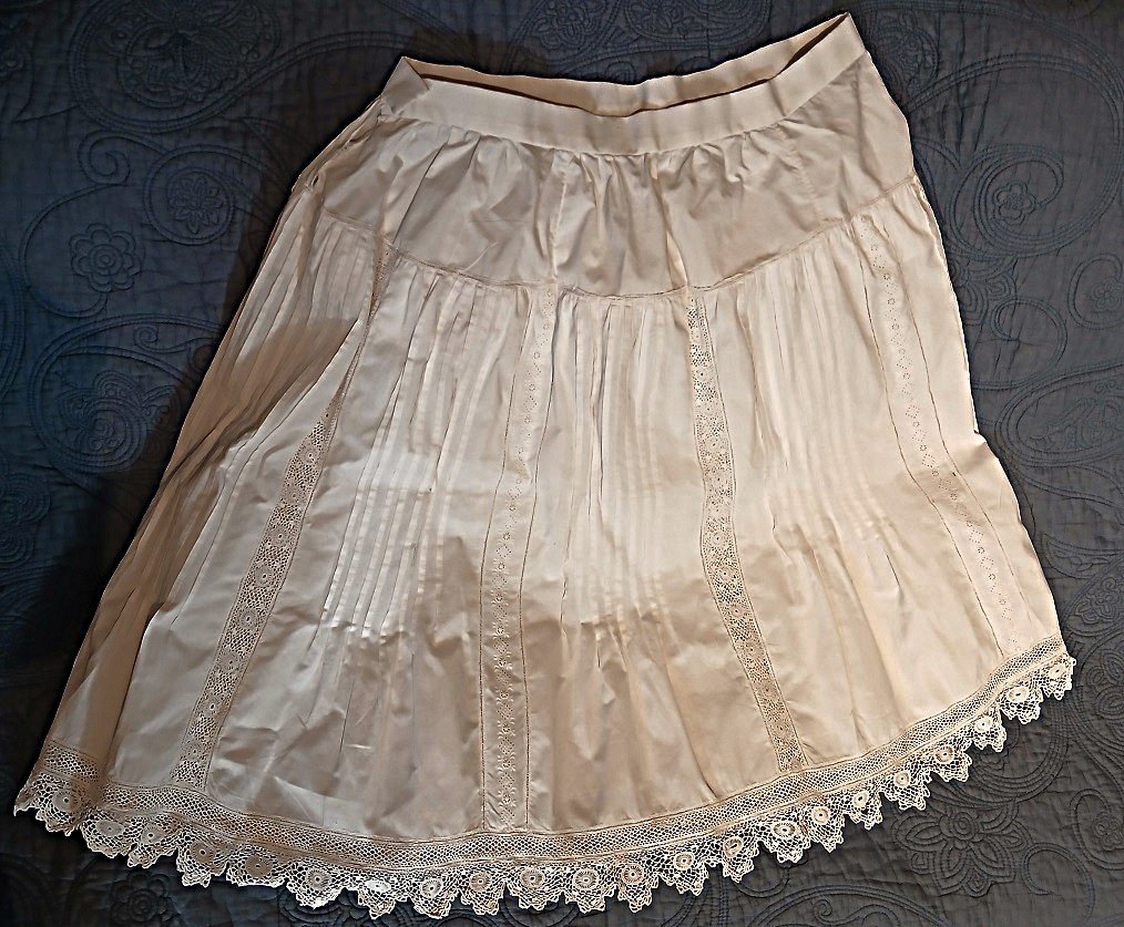 Jupon ancien 