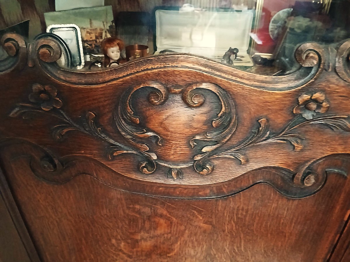 Louis XV-style Display Cabinet-photo-1