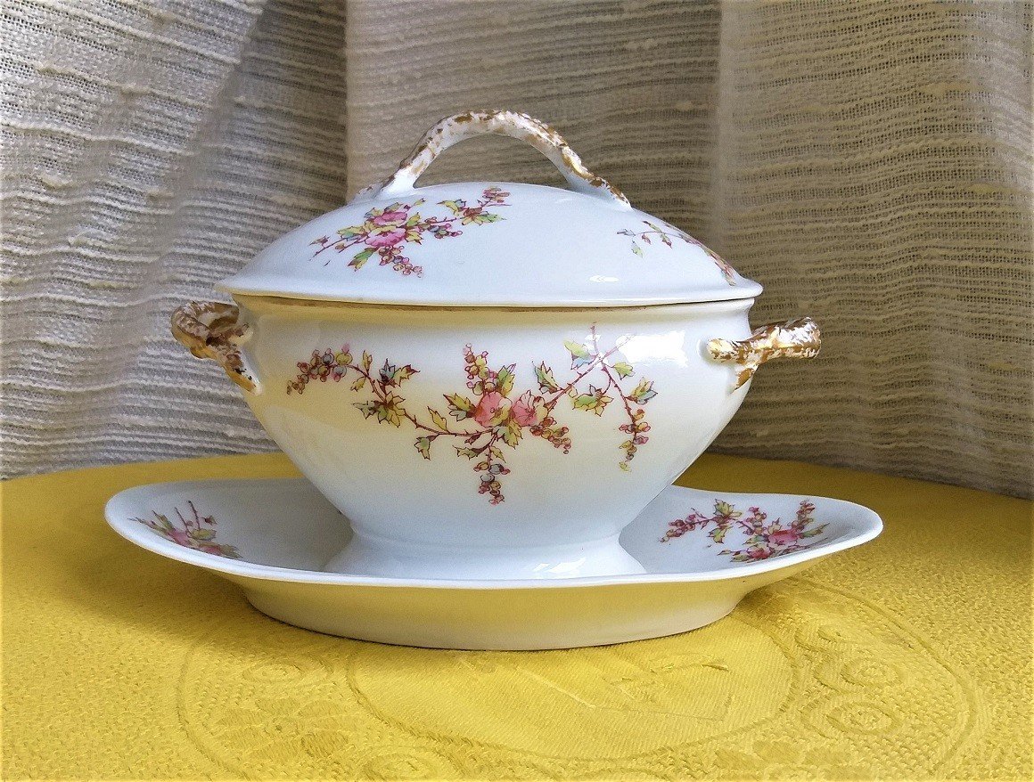 Limoges Porcelain Covered Sauceboat XIX