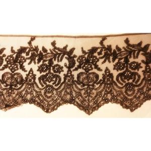 Wide Chantilly Lace Band