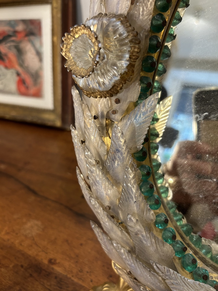 Miroir à poser, italien vénitien Murano, vers 1940, à décor de fleurs, de feuilles et de perles-photo-1