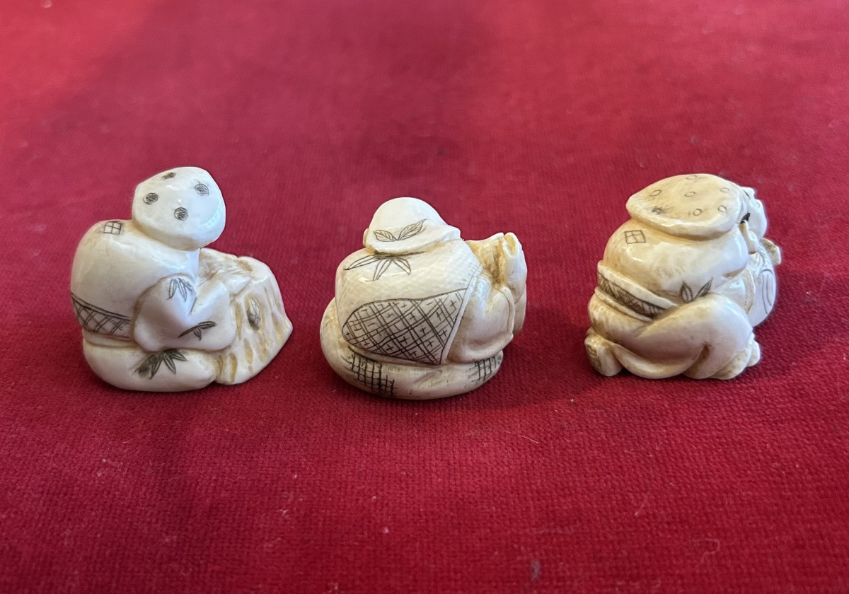 3 netsulke japonais sculptés début 20ème-photo-2