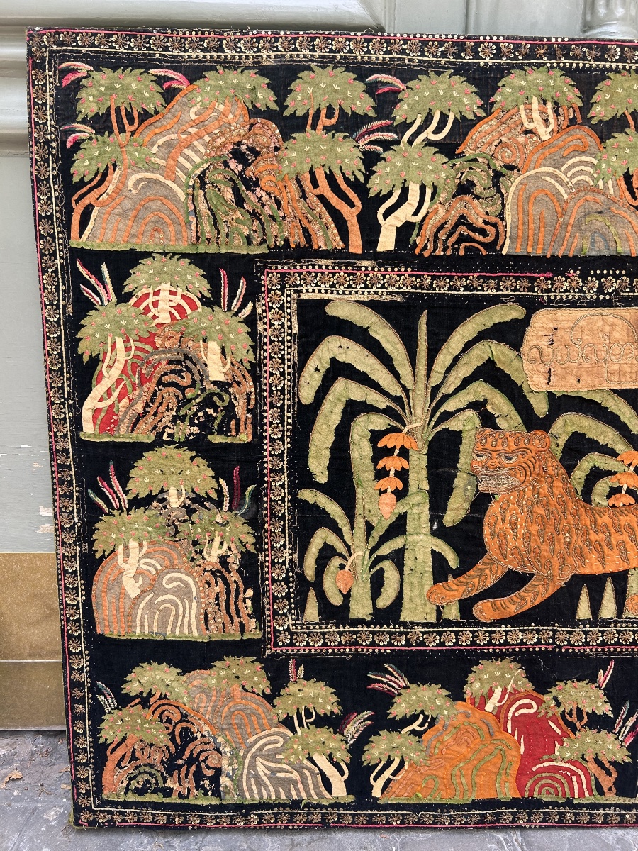 2nd Large 19th-century Embroidered Burmese Kalaga: Tiger Design With Silk Appliqué, Myanmar, Asian Art-photo-4