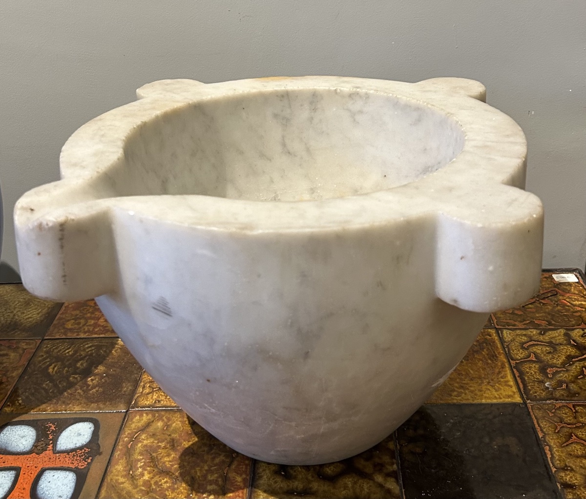 Large White Marble Apothecary Mortar – 19th Century