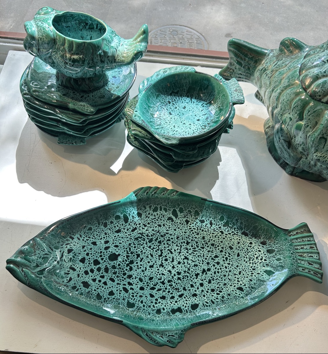 Marius Giuge Vallauris – 17-piece Bouillabaisse Set – Ceramic With Fish Motifs – Circa 1955-photo-2
