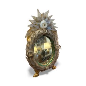 Miroir à poser, italien vénitien Murano, vers 1940, à décor de fleurs, de feuilles et de perles