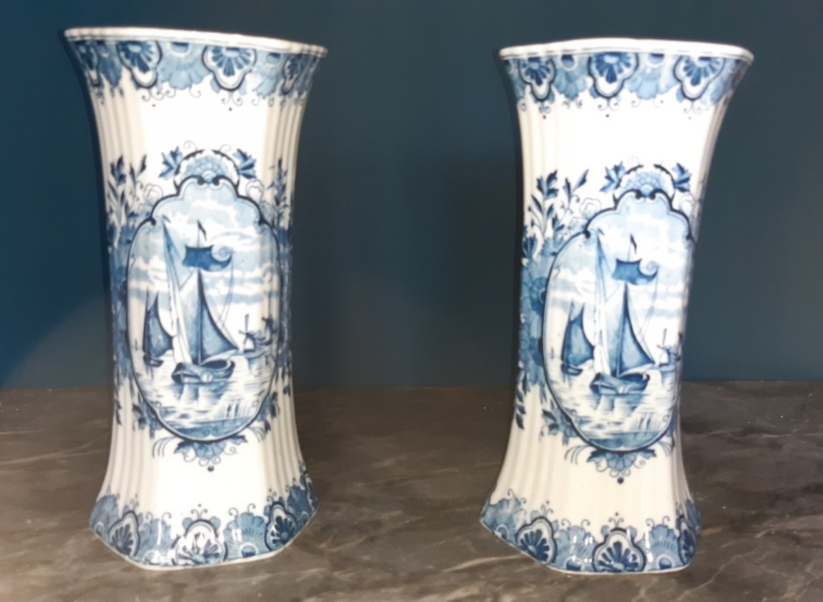 Paire de Vases en Faïence de Delft