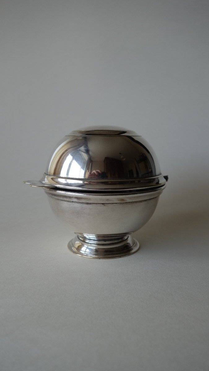 Lxv Style Silver Metal Soap Ball