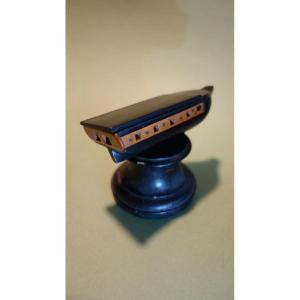 Snuff Box In The Shape Of A Ship, Ebony And Boxwood Early Nineteenth
