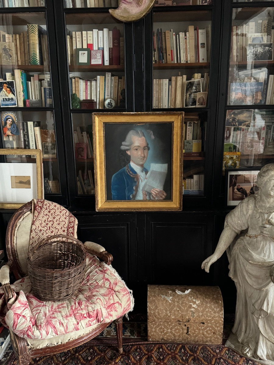 18th-century Portrait Of A "man Of Letters"-photo-3