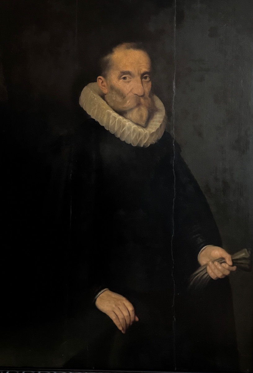 Large Portrait On Wood Of A Dignitary Dated 1613.-photo-4