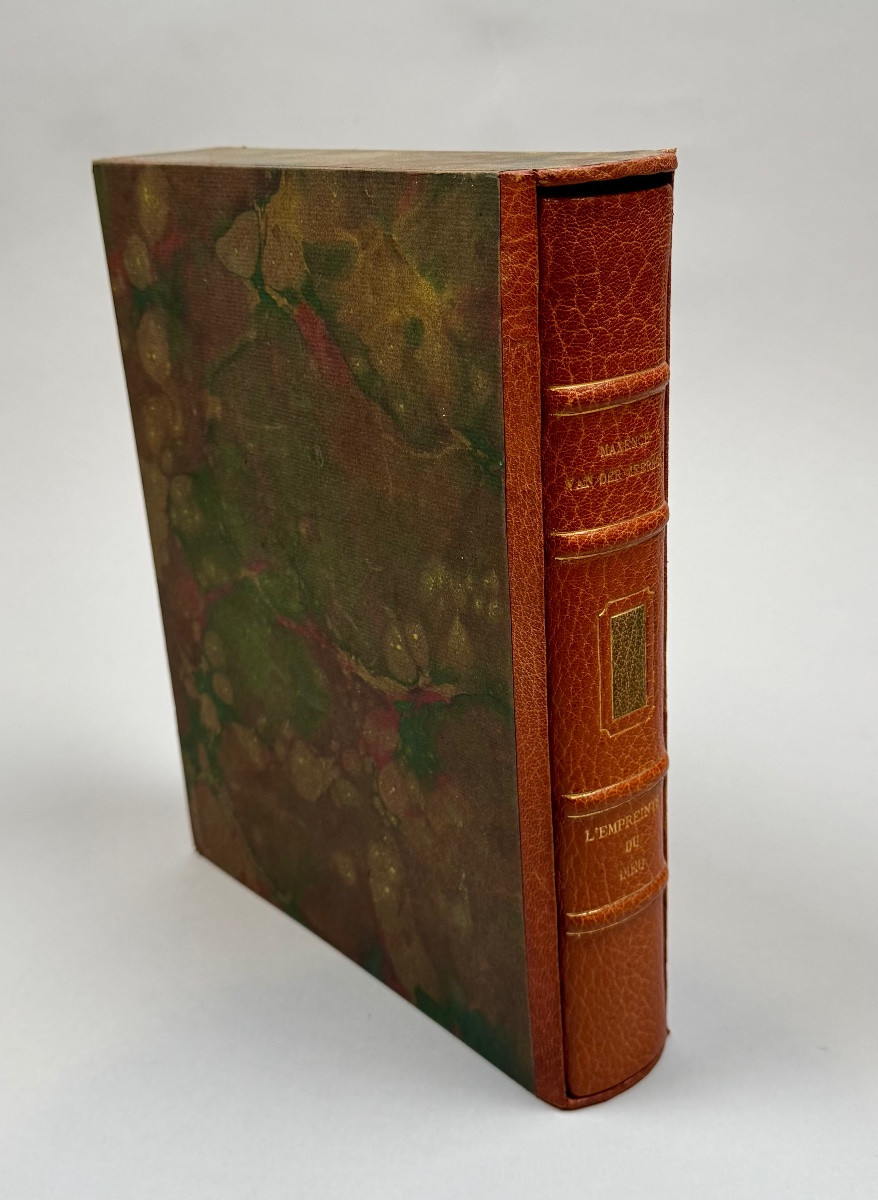 Livre en maroquin, « L’EMPREINTE DU DIEU » par Maxence Van Der Meersch , n°121 sur vélin-photo-2