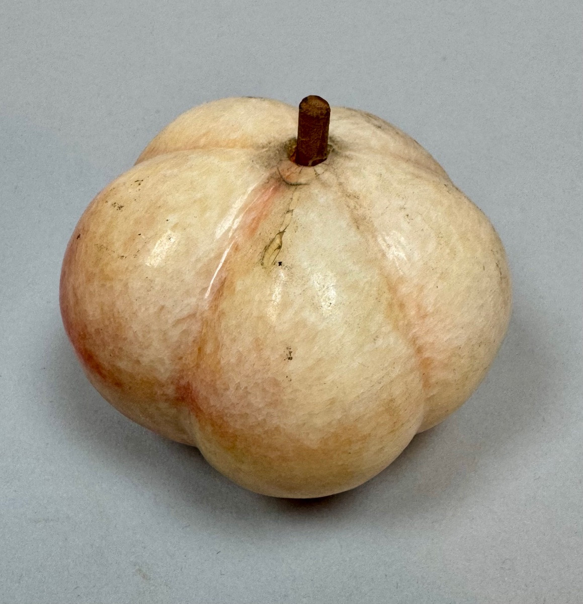 Six fruits en marbre et pierre dure-photo-1