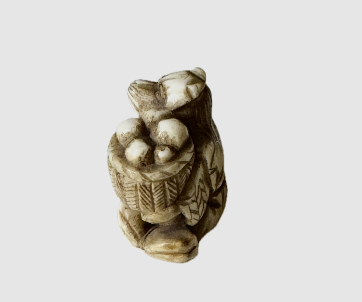 Netsuke Made Of Deer Antlers, Fruit Seller With Monkey Mask.-photo-2